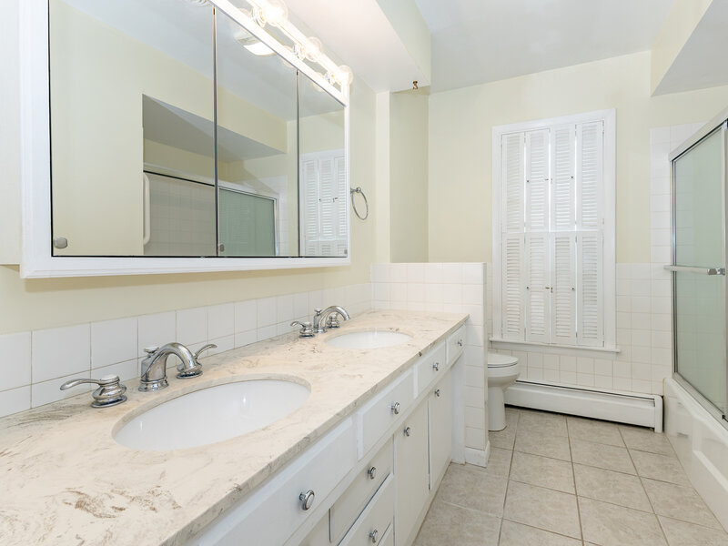 1901 47th Street Court Moline IL 61265