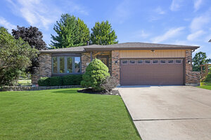 Photo of 1447 Comanche Drive Bolingbrook IL 60490