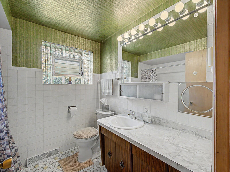 11543 S Ewing Avenue Chicago IL 60617