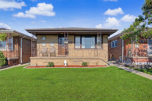 Photo of 11543 S Ewing Avenue Chicago IL 60617
