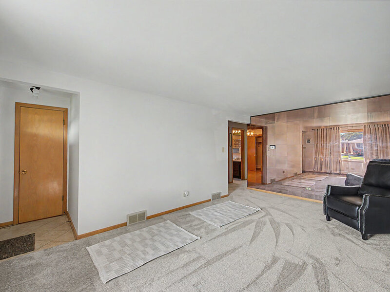 11543 S Ewing Avenue Chicago IL 60617
