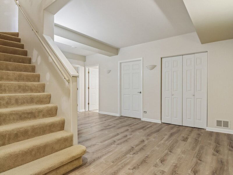 1201 Sterling Drive Mundelein IL 60060