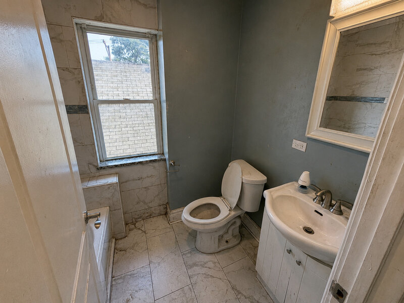 7921 S Ridgeland Avenue Chicago IL 60617