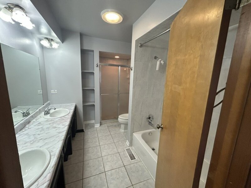 1 Monterey Avenue Oakbrook Terrace IL 60181