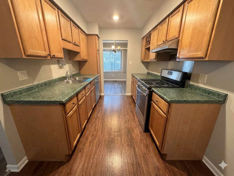 1984 Dunmore Place Hoffman Estates IL 60169