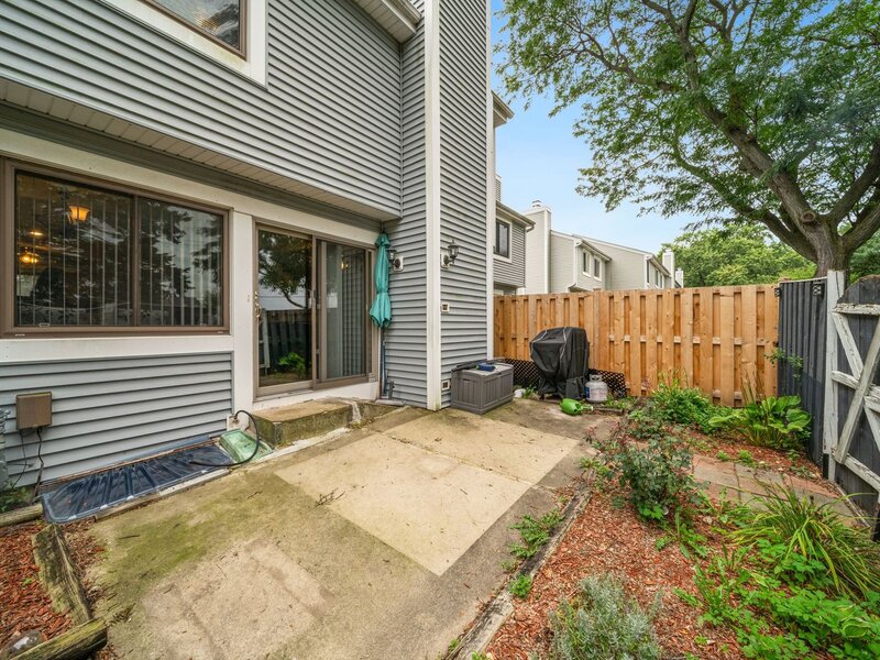 1984 Dunmore Place Hoffman Estates IL 60169