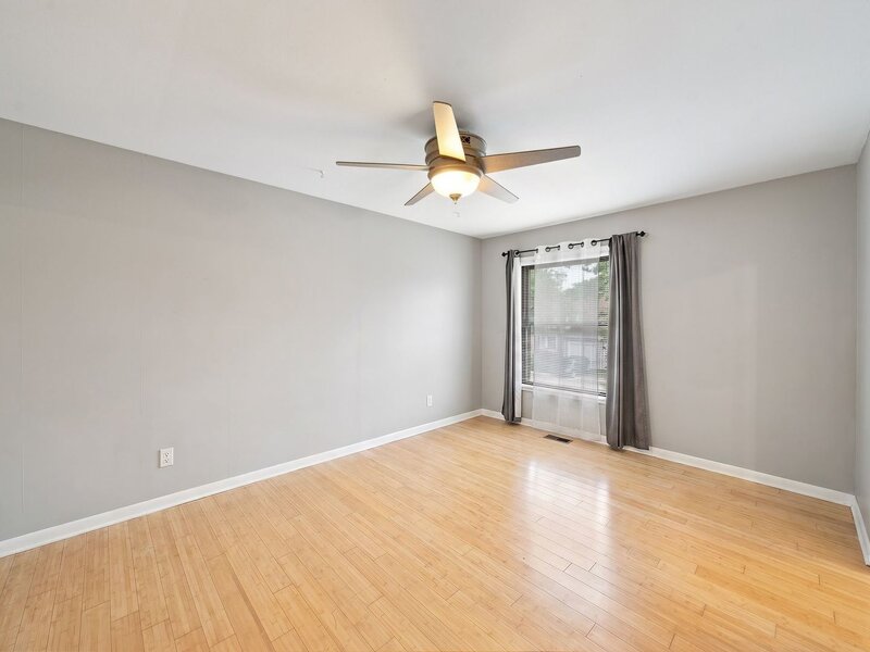 1984 Dunmore Place Hoffman Estates IL 60169