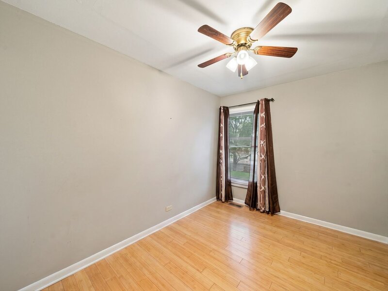 1984 Dunmore Place Hoffman Estates IL 60169