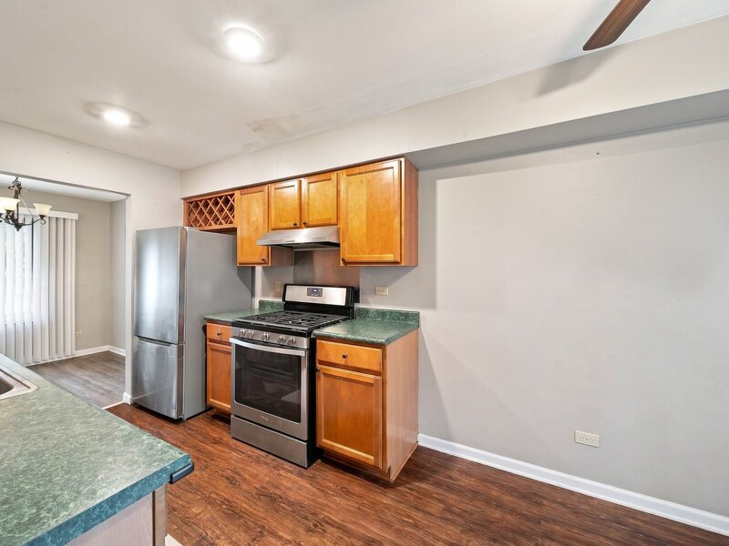 1984 Dunmore Place Hoffman Estates IL 60169