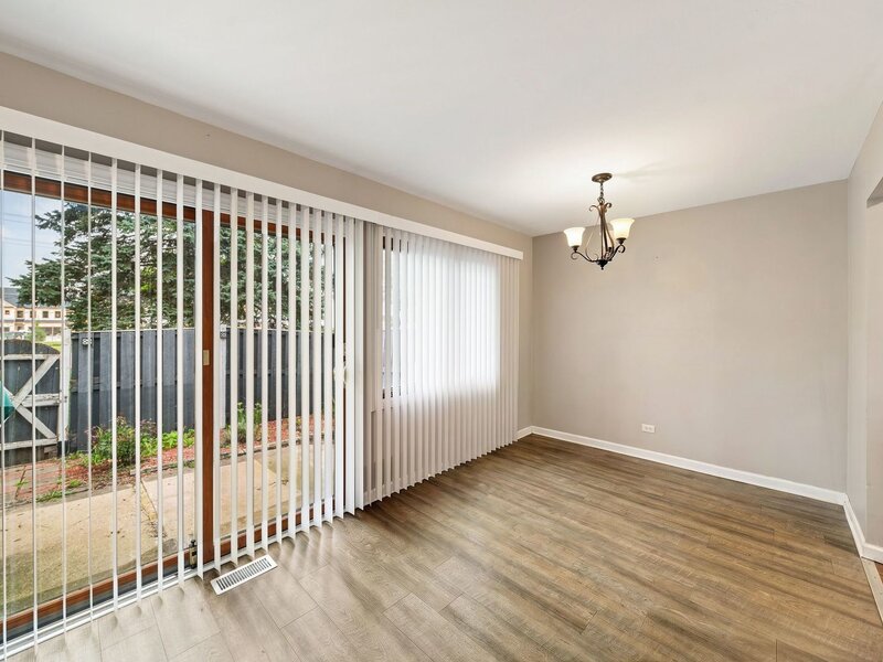 1984 Dunmore Place Hoffman Estates IL 60169