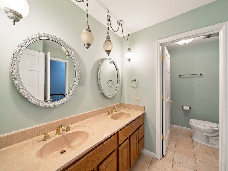 1984 Dunmore Place Hoffman Estates IL 60169