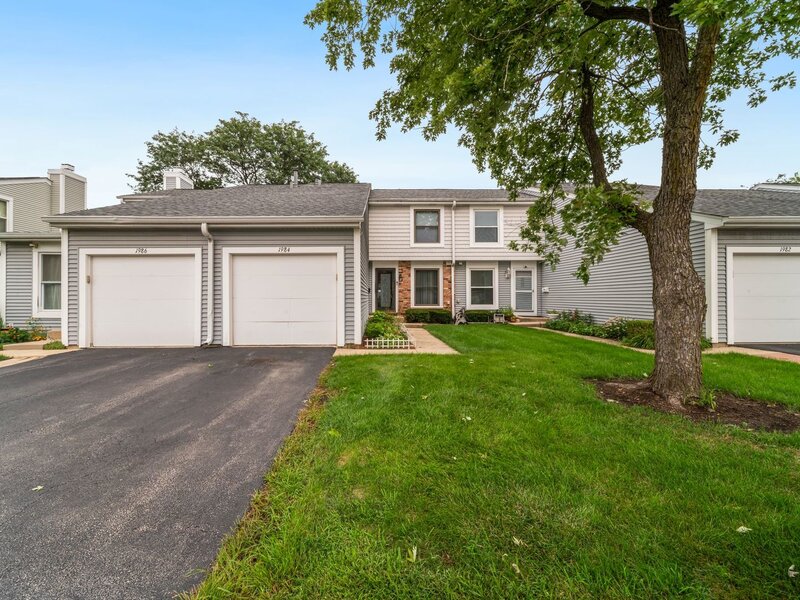 1984 Dunmore Place Hoffman Estates IL 60169