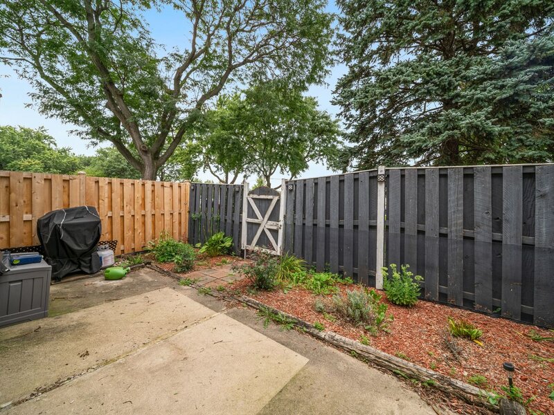 1984 Dunmore Place Hoffman Estates IL 60169