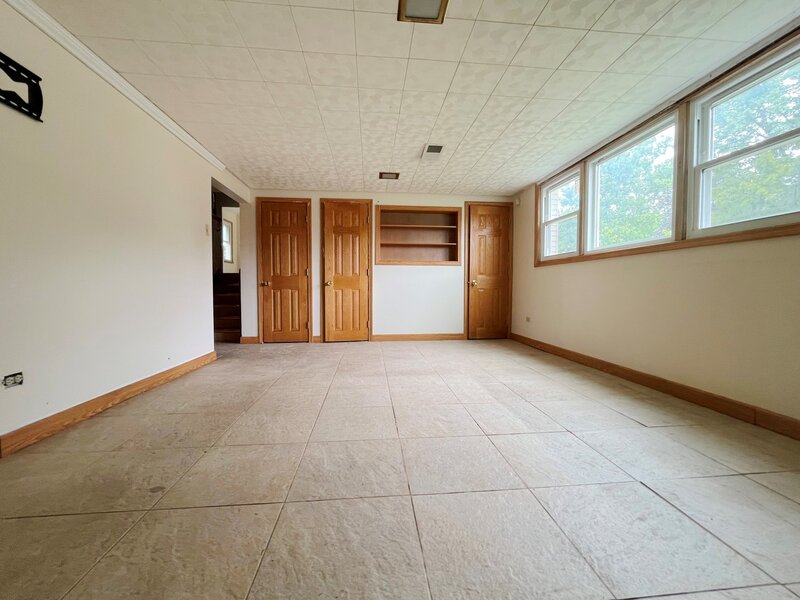 865 E 165th Street South Holland IL 60473