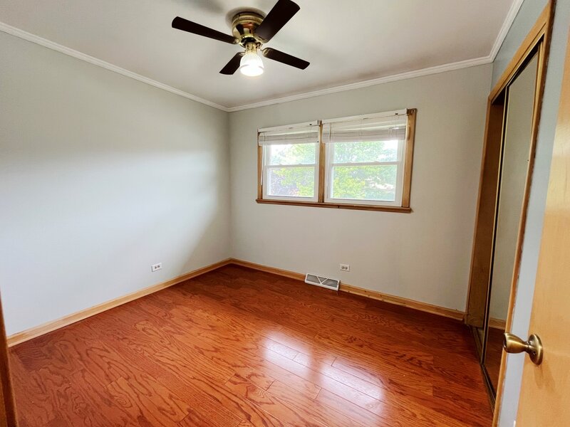 865 E 165th Street South Holland IL 60473