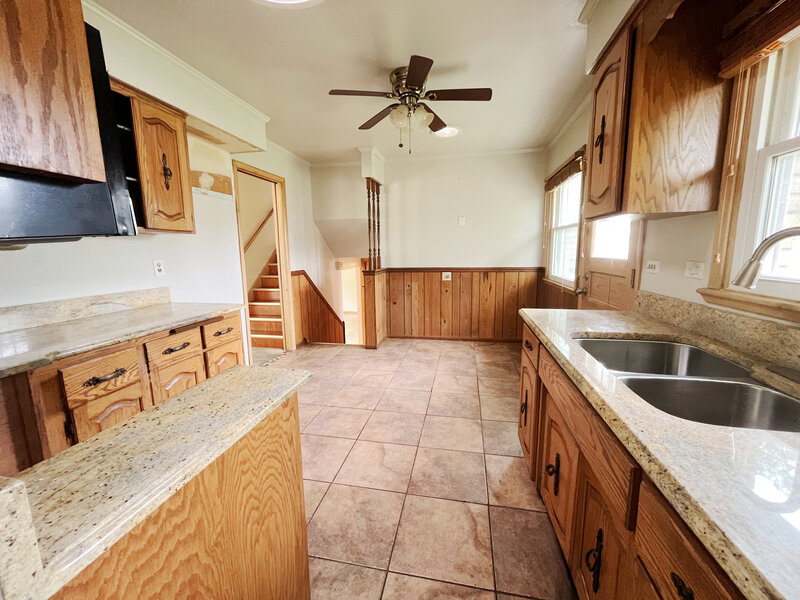 865 E 165th Street South Holland IL 60473