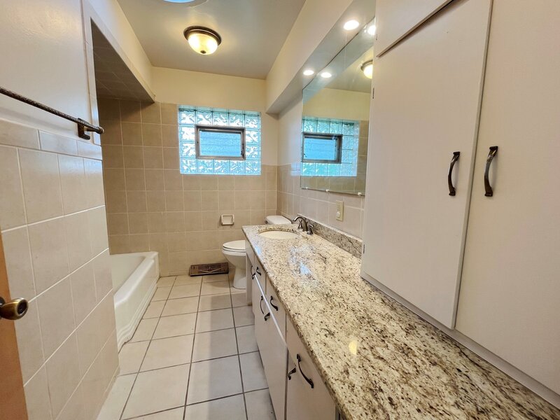 865 E 165th Street South Holland IL 60473