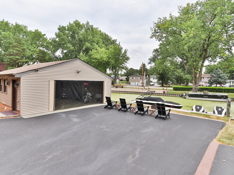 717 Monterrey Terrace Mchenry IL 60051