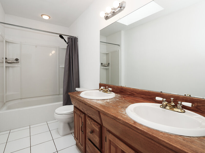 717 Monterrey Terrace Mchenry IL 60051