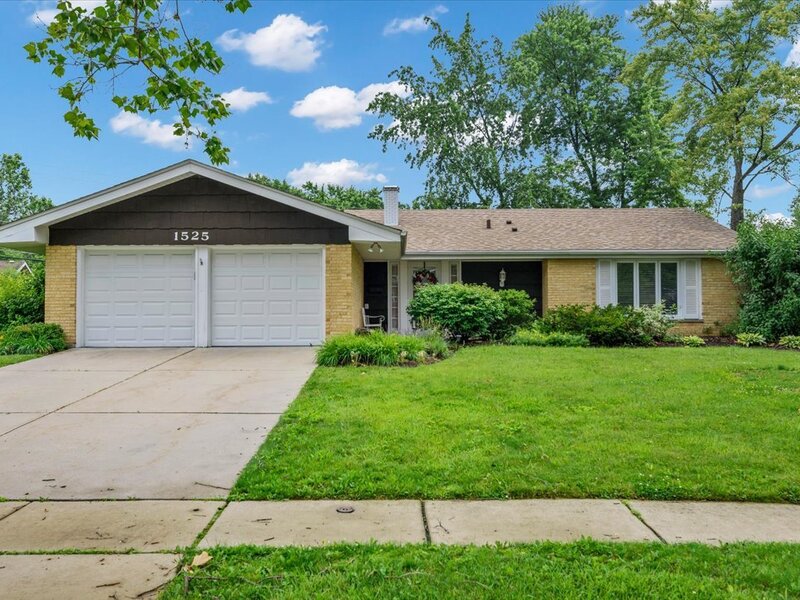 1525 Mayfield Lane Hoffman Estates IL 60169