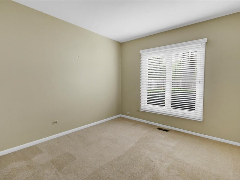 1525 Mayfield Lane Hoffman Estates IL 60169