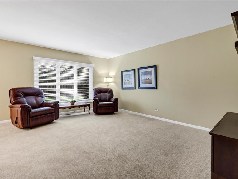 1525 Mayfield Lane Hoffman Estates IL 60169