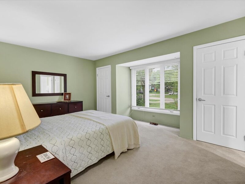 1525 Mayfield Lane Hoffman Estates IL 60169
