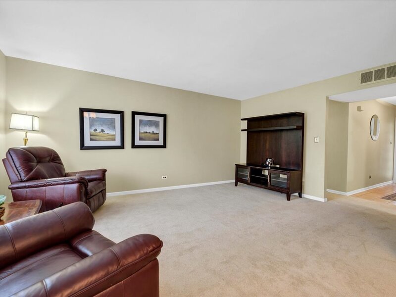 1525 Mayfield Lane Hoffman Estates IL 60169
