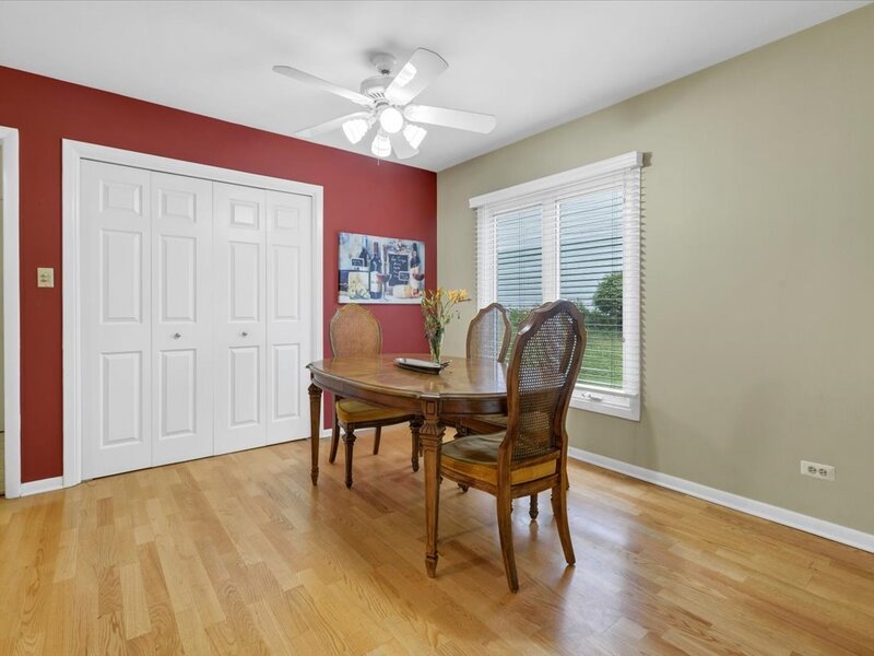 1525 Mayfield Lane Hoffman Estates IL 60169
