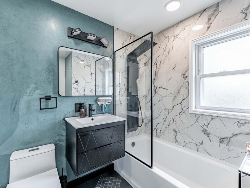 5215 W 63rd Place Chicago IL 60638