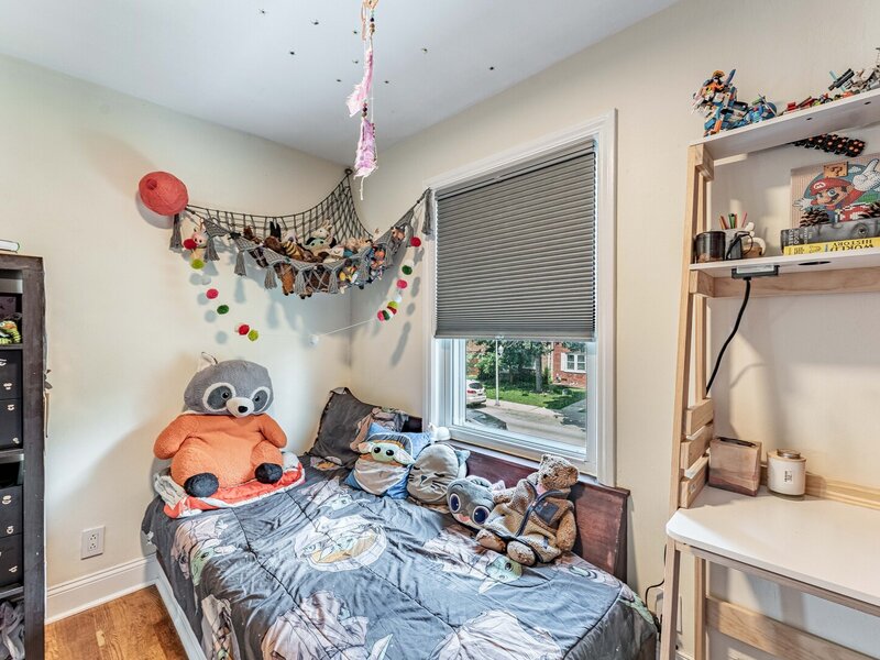 5215 W 63rd Place Chicago IL 60638