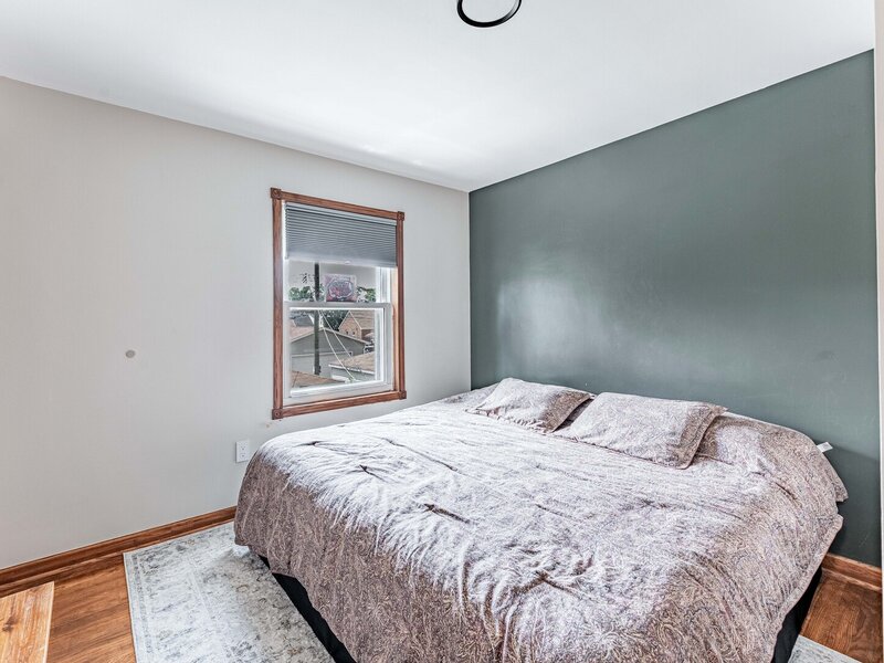 5215 W 63rd Place Chicago IL 60638