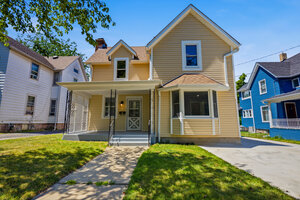 Photo of 404 Lincoln Street Harvard IL 60033