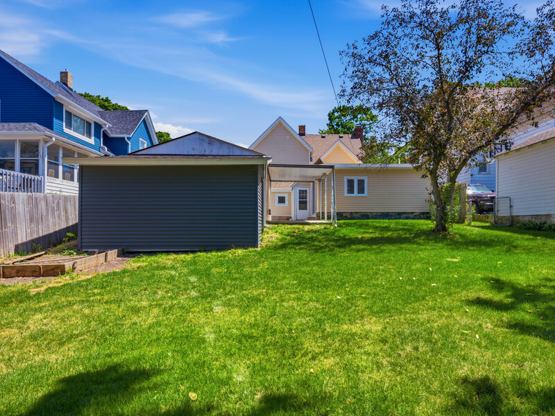404 Lincoln Street Harvard IL 60033