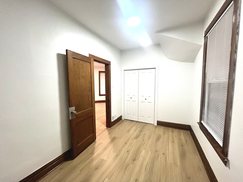 4317 S Maplewood Avenue Chicago IL 60632