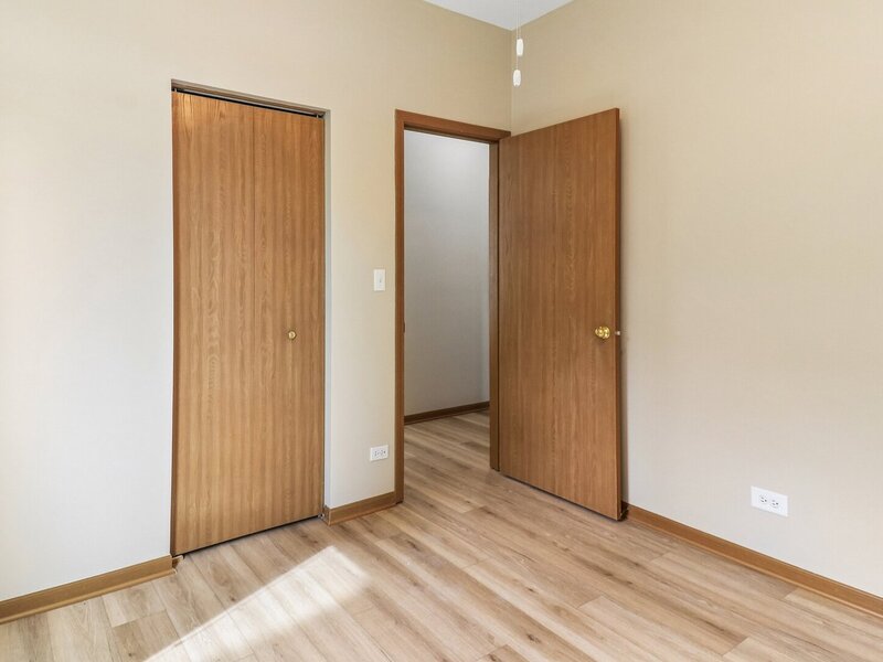 212 Mondovi Drive Oswego IL 60543