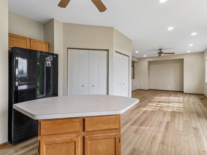 212 Mondovi Drive Oswego IL 60543
