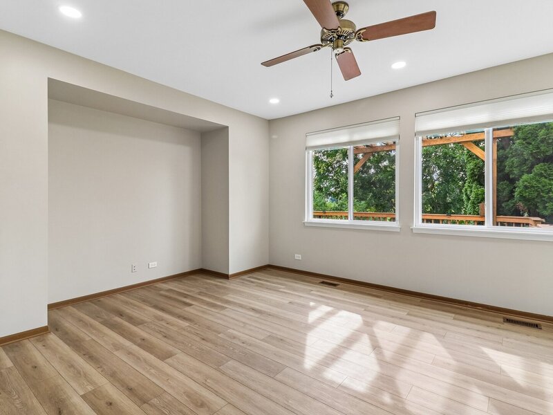 212 Mondovi Drive Oswego IL 60543