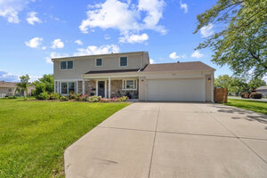 Photo of 407 N Braintree Drive Schaumburg IL 60194