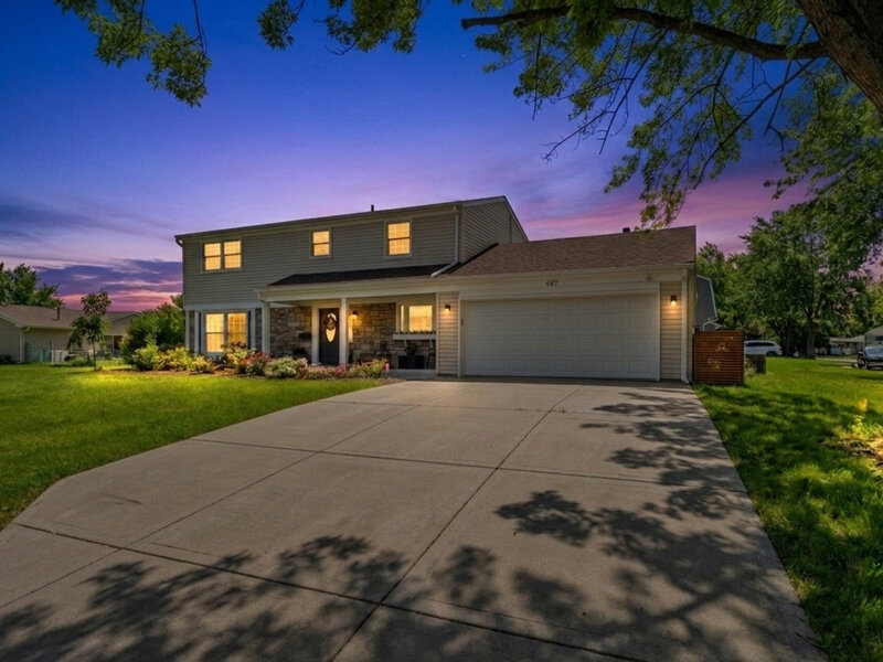 407 N Braintree Drive Schaumburg IL 60194