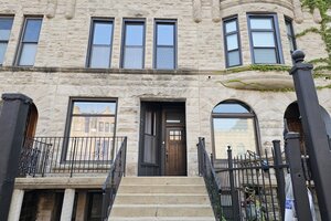 Photo of 4420 S Berkeley Avenue Chicago IL 60653