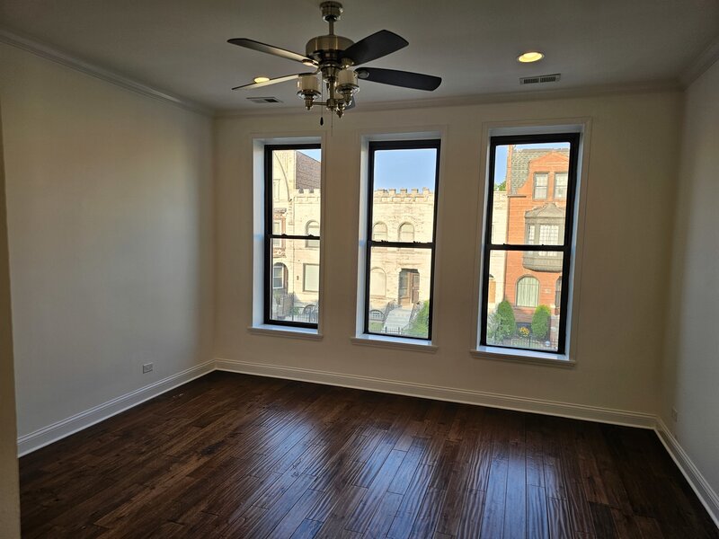 4420 S Berkeley Avenue Chicago IL 60653