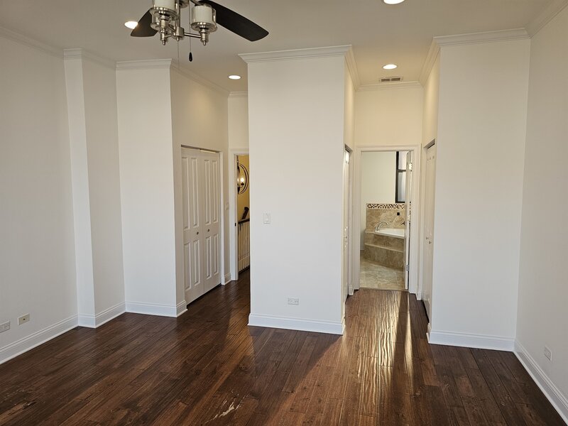 4420 S Berkeley Avenue Chicago IL 60653