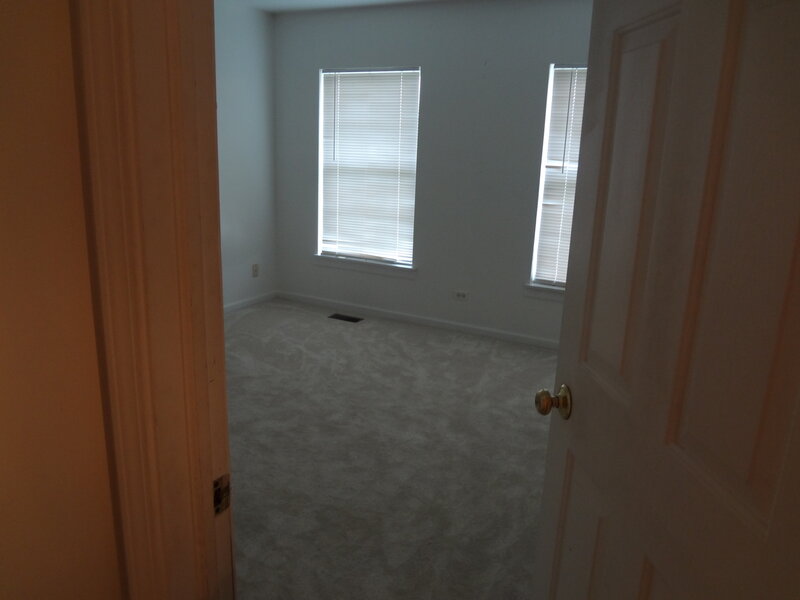 1035 Deer Creek Road Carpentersville IL 60110