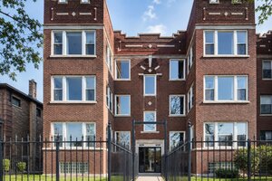 Photo of 7431 S Paxton Avenue Chicago IL 60649 Unit 3A