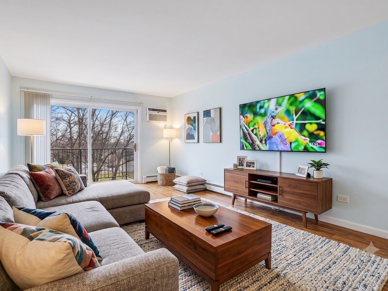 10041 S Walnut Terrace Palos Hills IL 60465