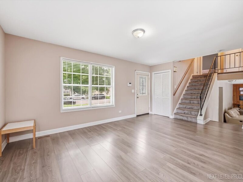 1845 Birch Lane Aurora IL 60506