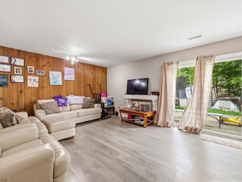 1845 Birch Lane Aurora IL 60506