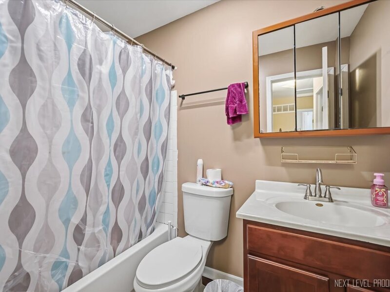 1845 Birch Lane Aurora IL 60506