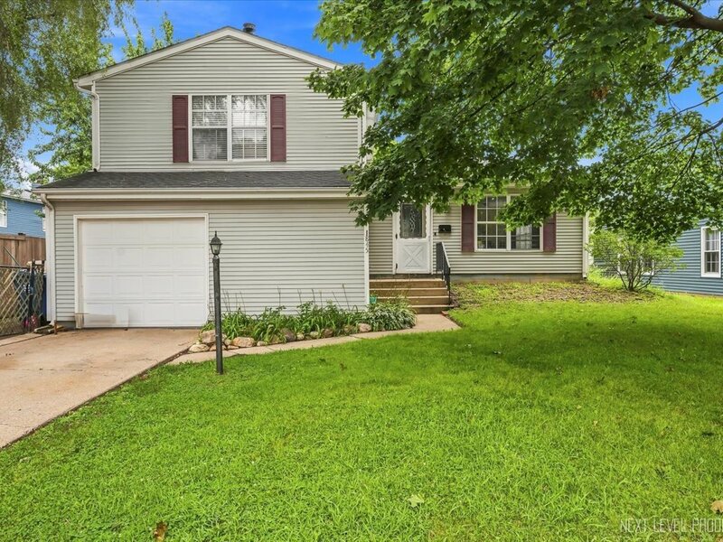 1845 Birch Lane Aurora IL 60506